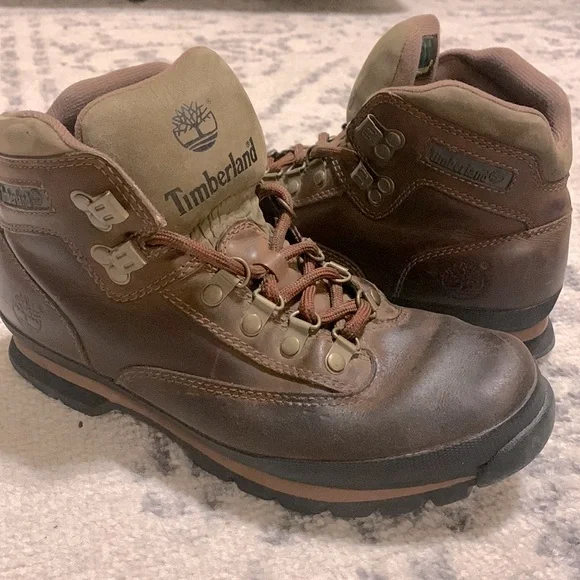 Timberland | Shoes | Womens Timberland Boots Size 85 | Poshmark display picture 1